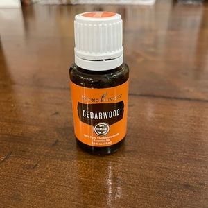 Young Living Essential Oil - Cedarwood 15 ml